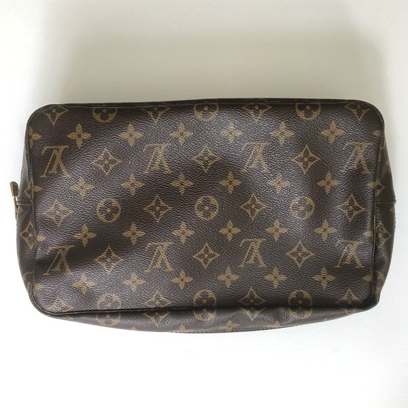 SOLD 🔴 HP 🌟 6.24.20 Authentic LV Trousse 28 - Picture 3 of 11